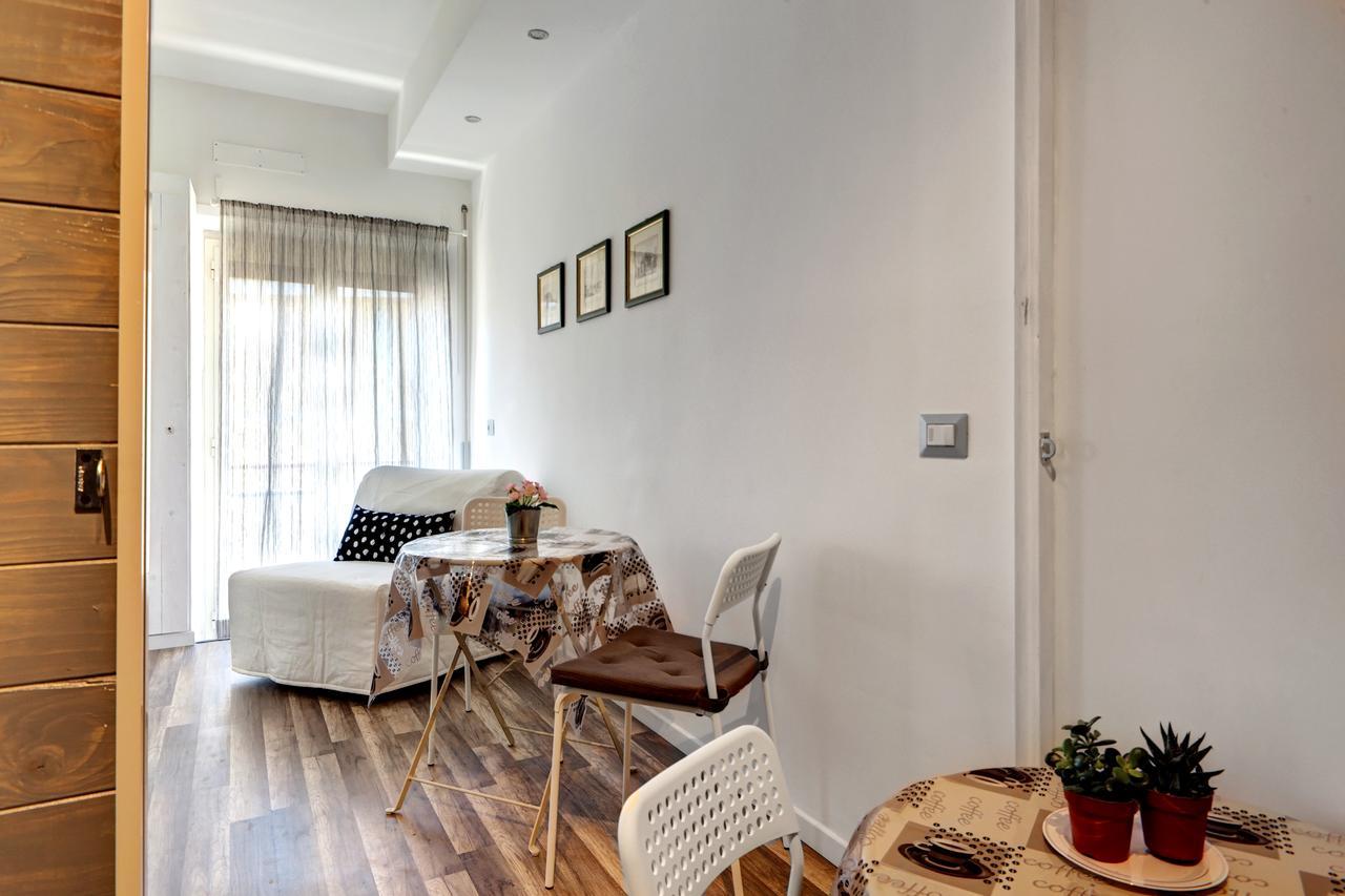 Отель Pianeta Roma 62 Экстерьер фото